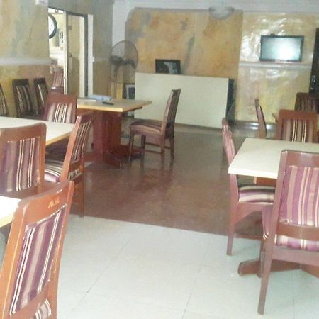 Maria Suites Lagos Bagian luar foto