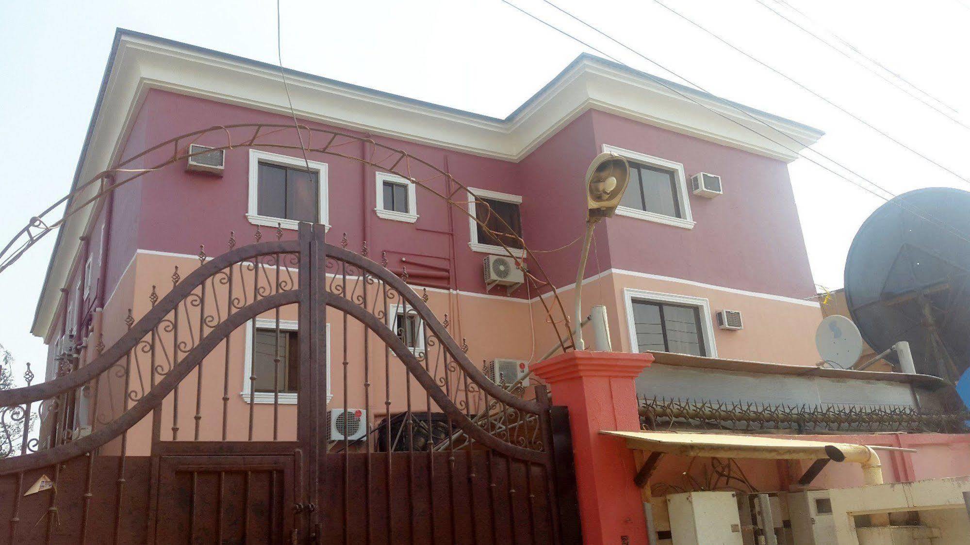 Maria Suites Lagos Bagian luar foto