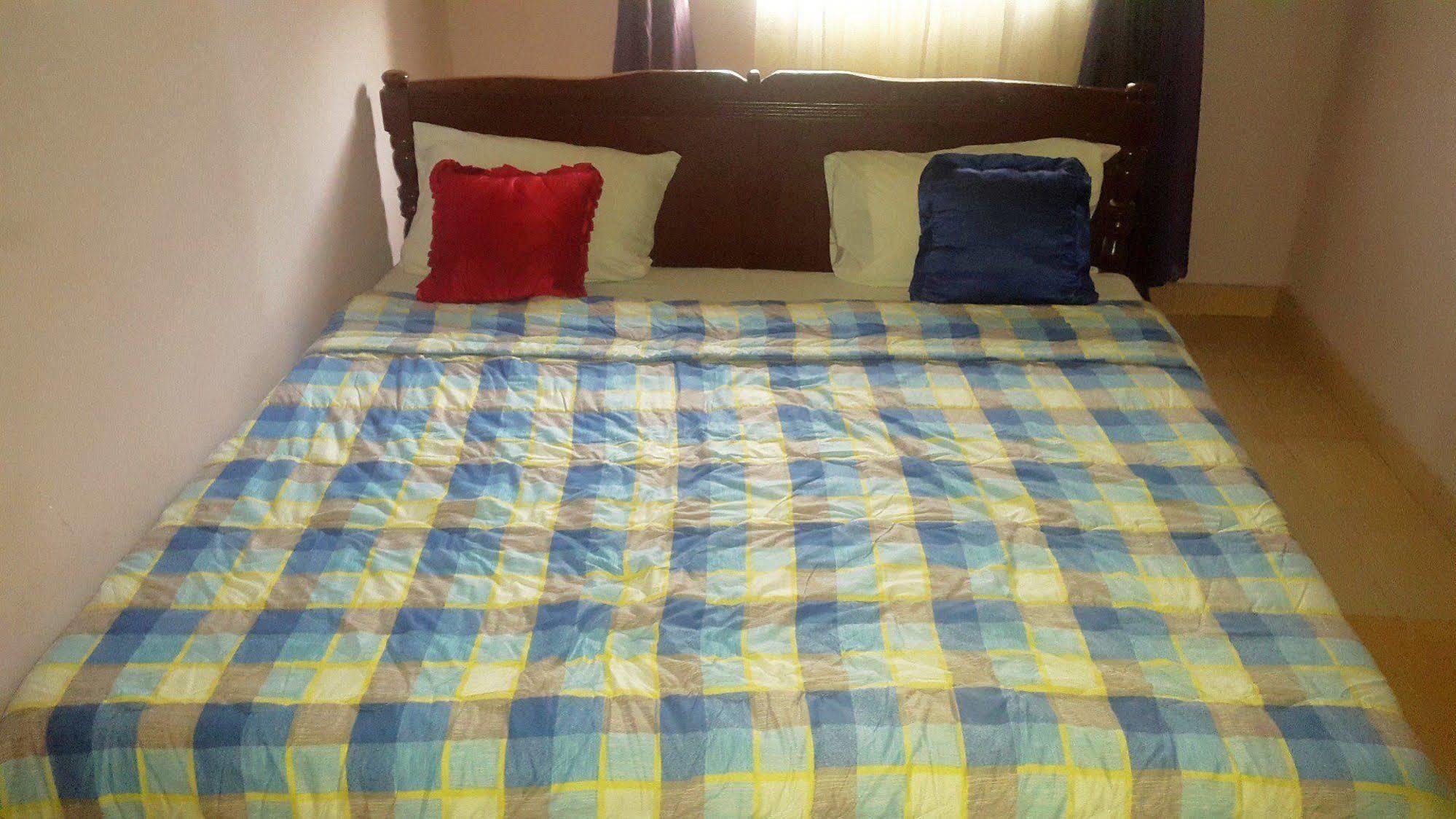 Maria Suites Lagos Bagian luar foto